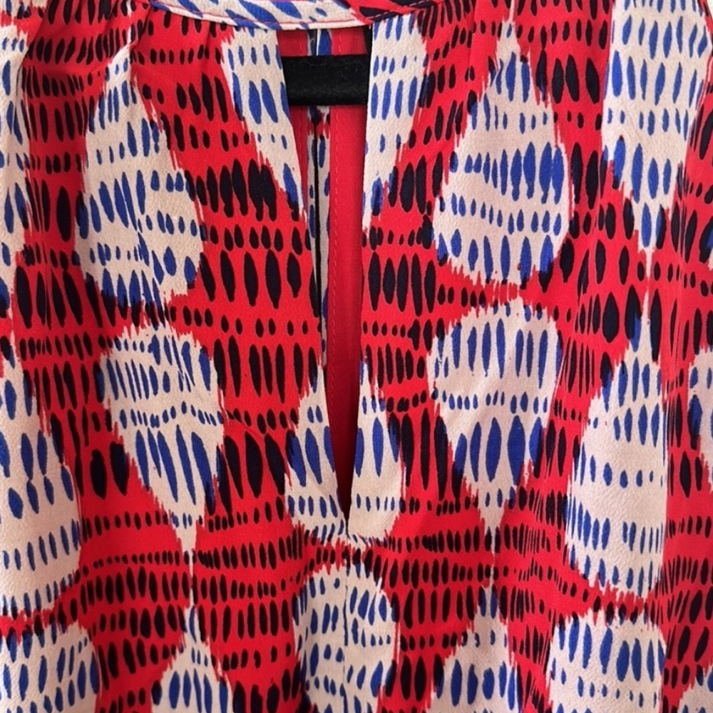 Maggy London Red and Blue Pattern Handkerchief Hemline Dress Size 2 - Picture 2 of 7